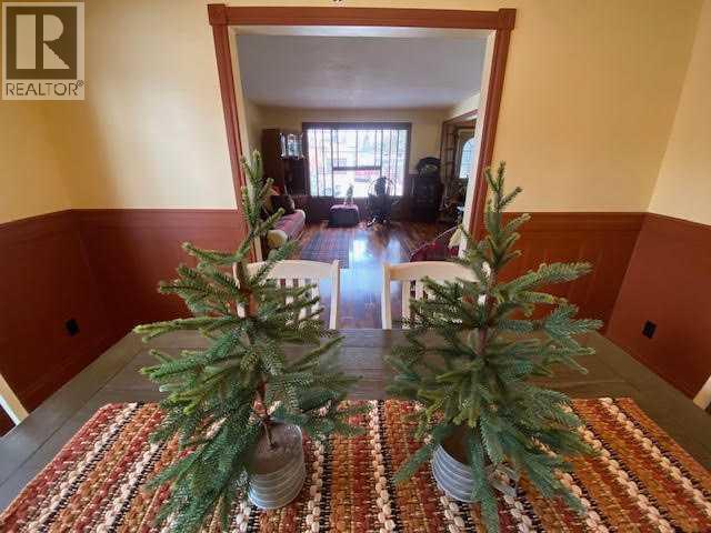 201 Hansen Drive, Hinton, Alberta  T7V 1J1 - Photo 3 - A2300096