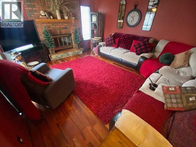 201 Hansen Drive, Hinton, Alberta  T7V 1J1 - Photo 12 - A2300096