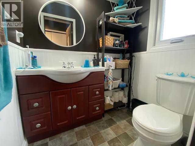 201 Hansen Drive, Hinton, Alberta  T7V 1J1 - Photo 20 - A2300096