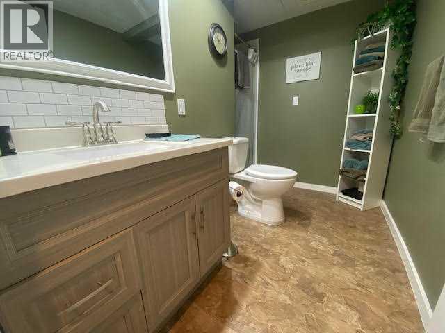 201 Hansen Drive, Hinton, Alberta  T7V 1J1 - Photo 27 - A2300096