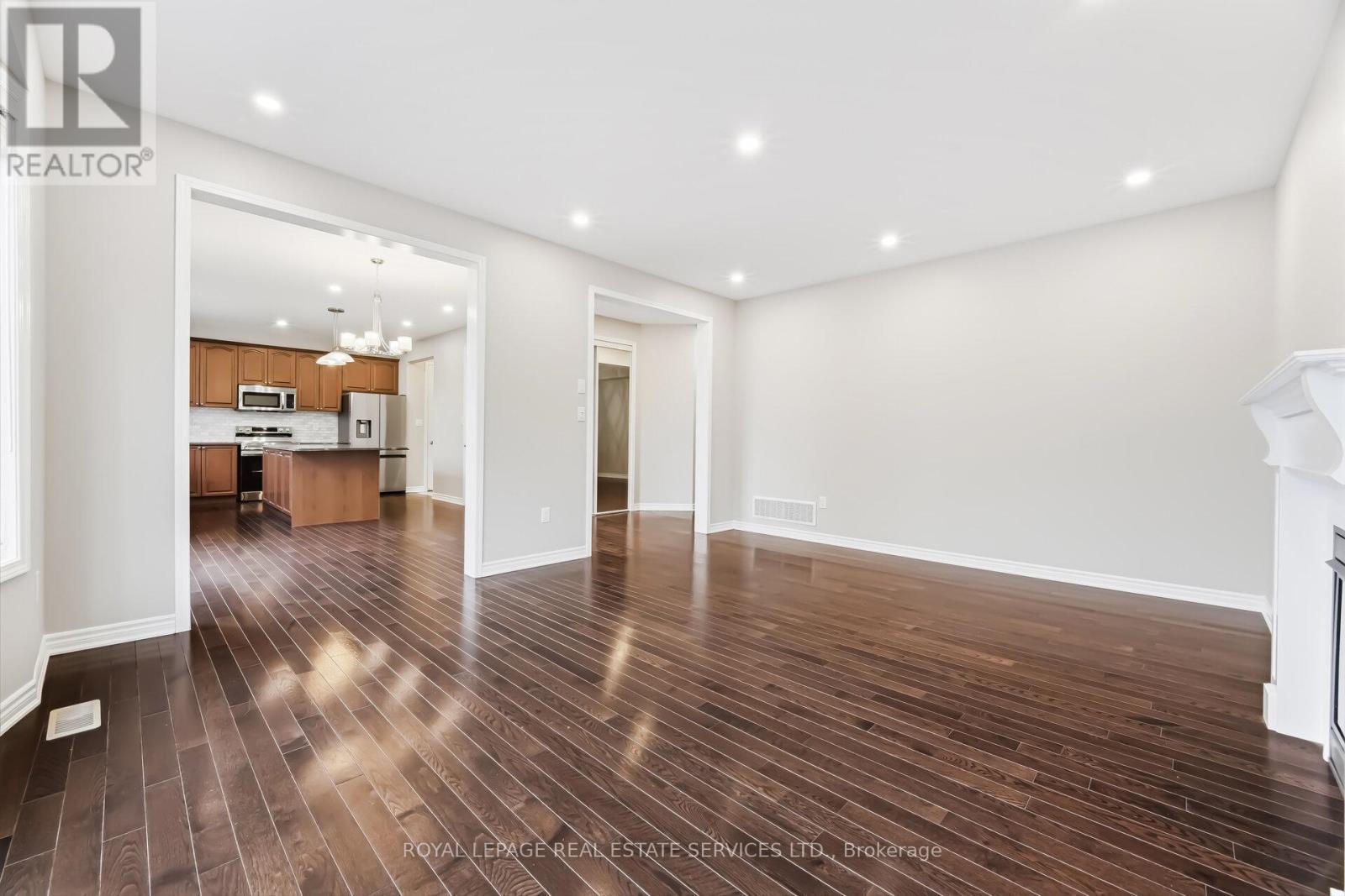 2383 Calloway Drive, Oakville, Ontario  L6M 0C1 - Photo 15 - W12980210