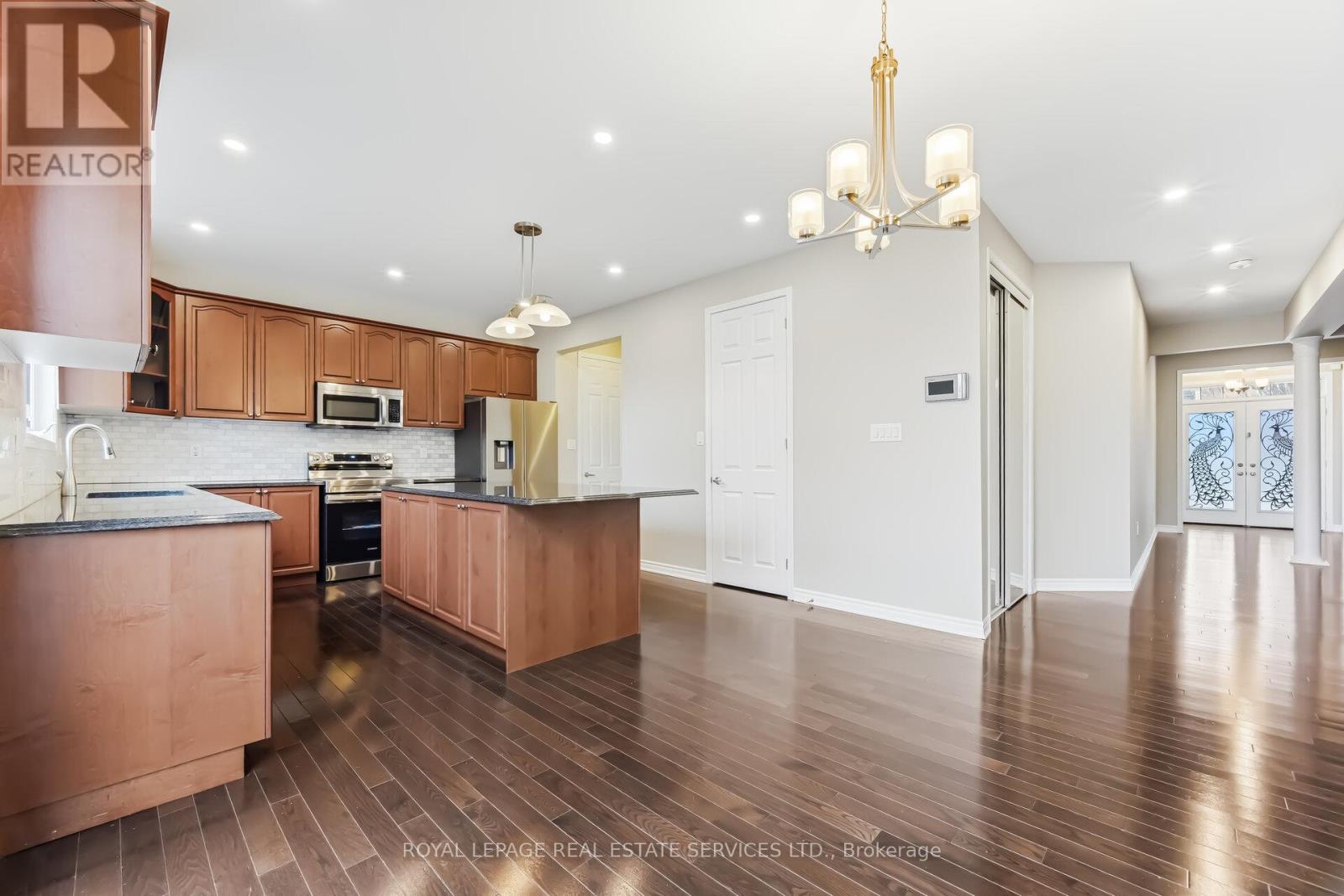 2383 Calloway Drive, Oakville, Ontario  L6M 0C1 - Photo 20 - W12980210