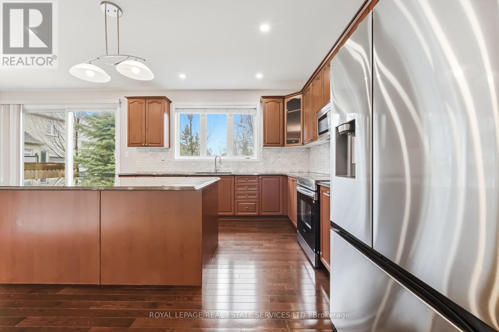 2383 Calloway Drive, Oakville, Ontario  L6M 0C1 - Photo 21 - W12980210