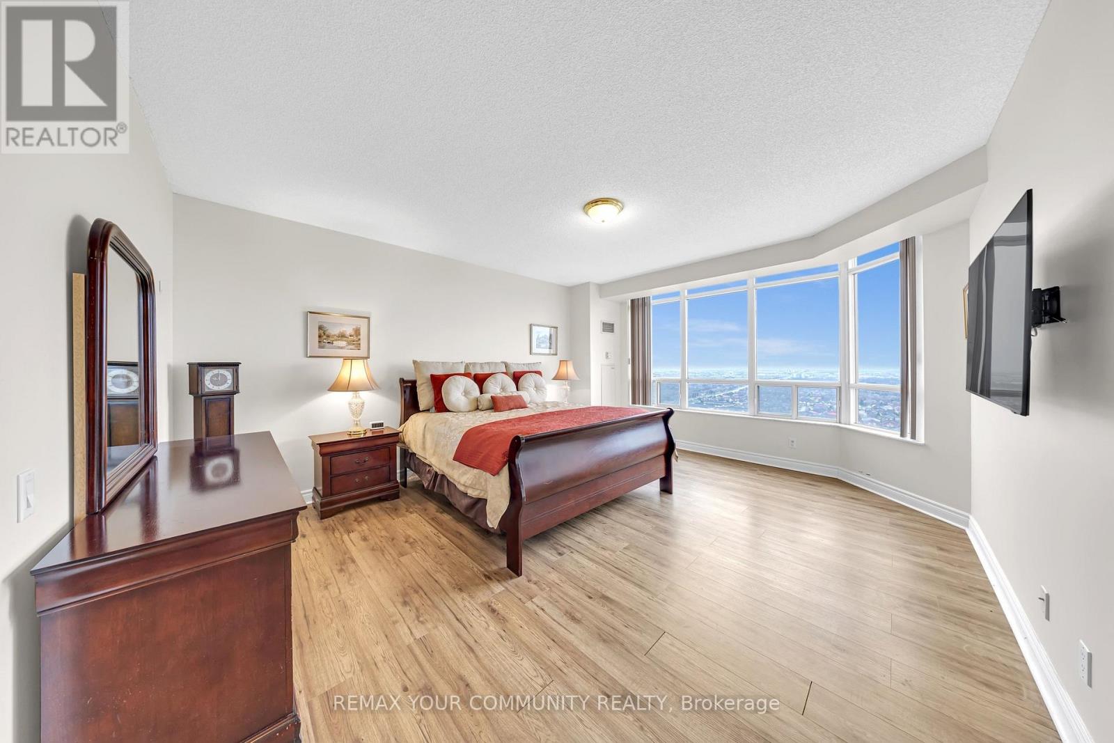 3005 - 35 Kingsbridge Garden Circle, Mississauga, Ontario  L5R 3Z5 - Photo 13 - W12980214