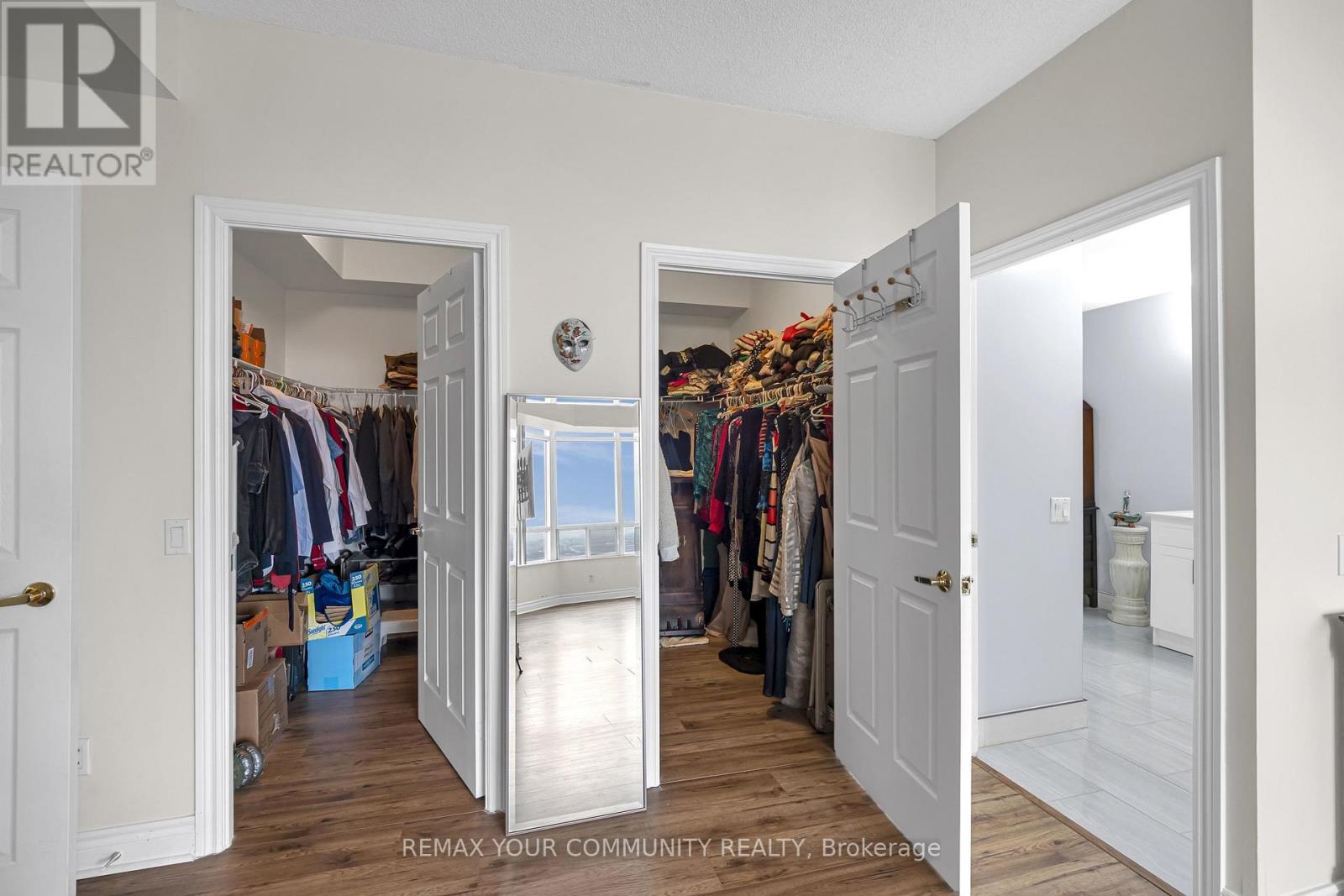 3005 - 35 Kingsbridge Garden Circle, Mississauga, Ontario  L5R 3Z5 - Photo 17 - W12980214