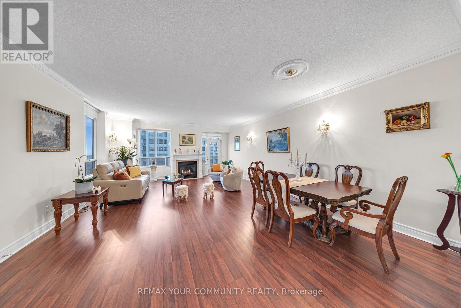 3005 - 35 Kingsbridge Garden Circle, Mississauga, Ontario  L5R 3Z5 - Photo 7 - W12980214