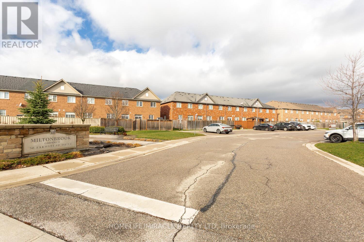 58 - 745 Farmstead Drive, Milton, Ontario  L9T 8B2 - Photo 50 - W12980236