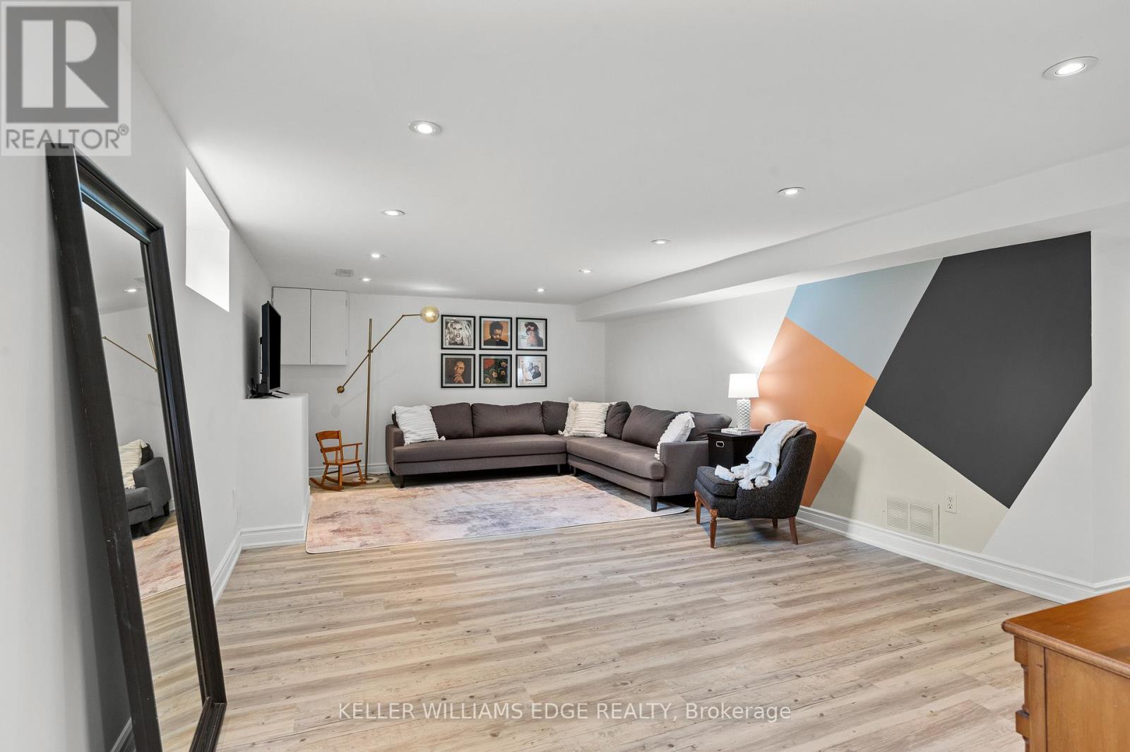 1589 Crediton Parkway, Mississauga, Ontario  L5G 3X2 - Photo 27 - W12980260