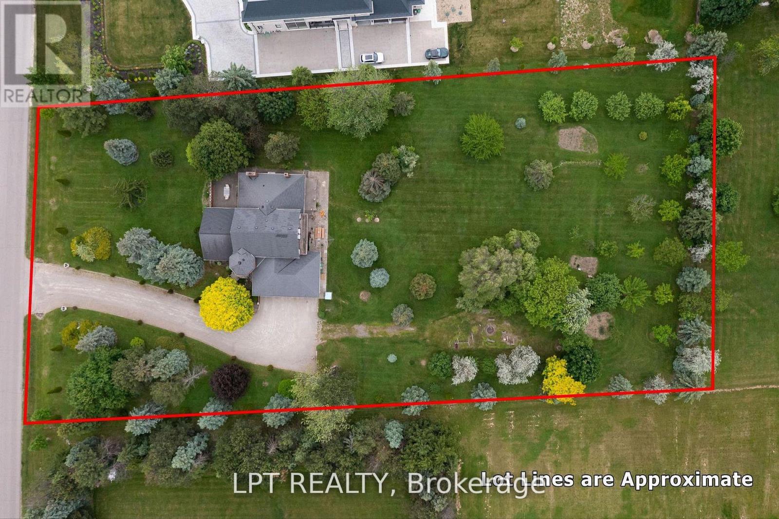 6 Fenton Way, Brampton, Ontario  L6P 0P5 - Photo 3 - W12980296