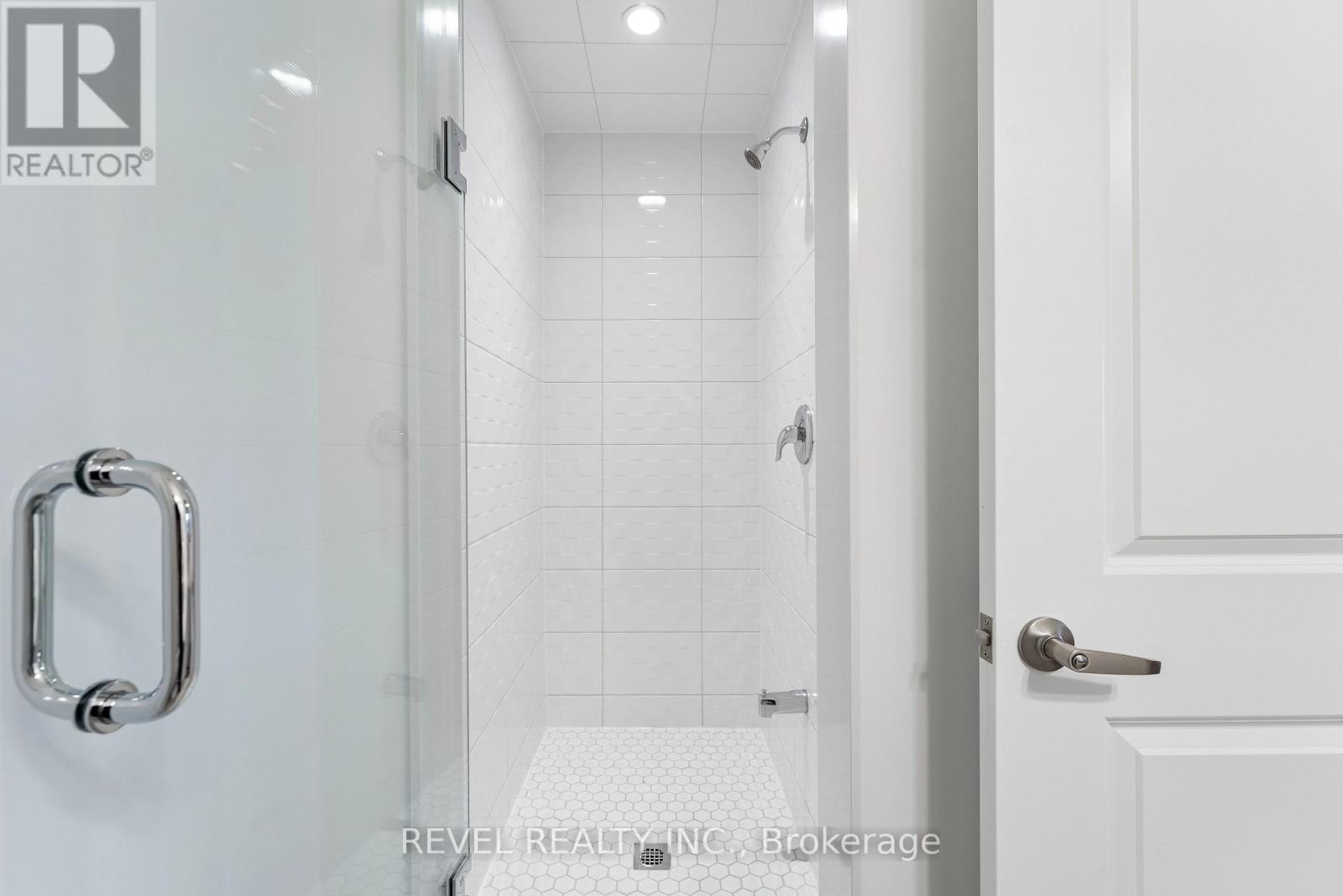 11 Vimy Ridge Road, Brampton, Ontario  L7A 5M6 - Photo 26 - W12980312