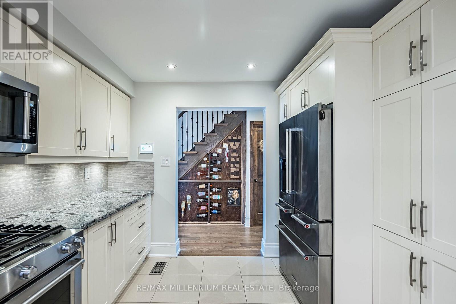 74 Atkins Circle, Brampton, Ontario  L6X 4B4 - Photo 11 - W12980316