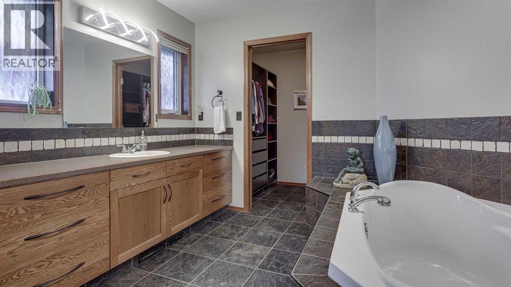 33 Parkside Crescent, Blackfalds, Alberta  T4M 0E9 - Photo 27 - A2294277