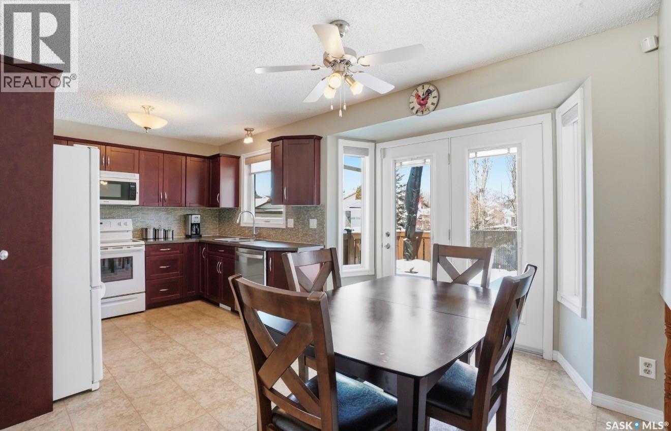 403 Bronson Crescent, Saskatoon, Saskatchewan  S7J 5E2 - Photo 11 - SK032512