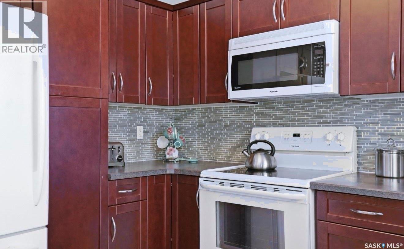 403 Bronson Crescent, Saskatoon, Saskatchewan  S7J 5E2 - Photo 14 - SK032512