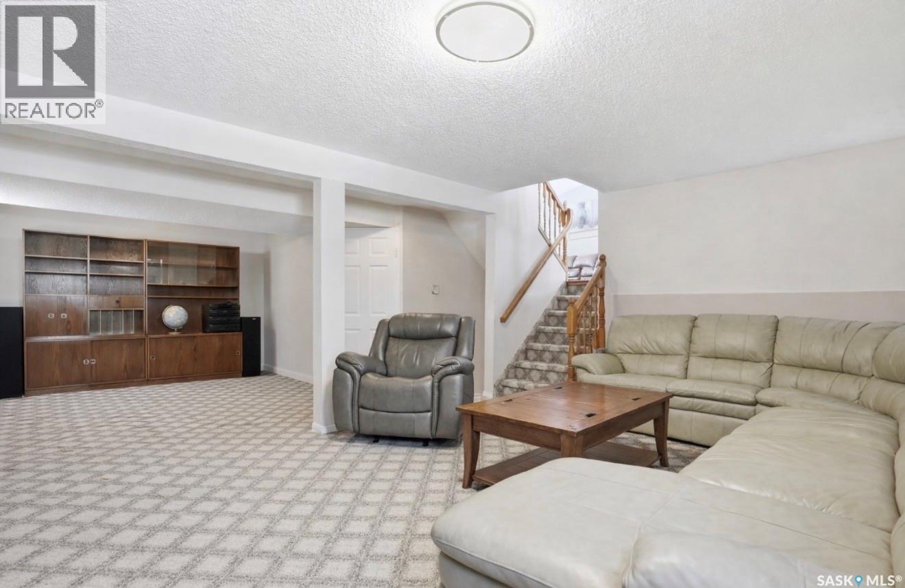 403 Bronson Crescent, Saskatoon, Saskatchewan  S7J 5E2 - Photo 28 - SK032512