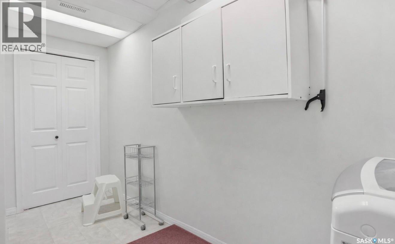 403 Bronson Crescent, Saskatoon, Saskatchewan  S7J 5E2 - Photo 35 - SK032512