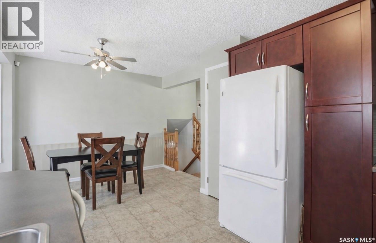 403 Bronson Crescent, Saskatoon, Saskatchewan  S7J 5E2 - Photo 8 - SK032512