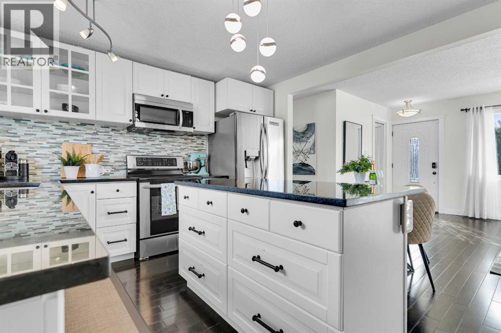 4224 Worcester Drive Sw, Calgary, Alberta  T3C 3L4 - Photo 11 - A2290587