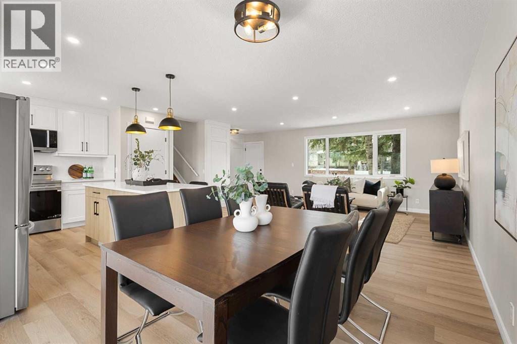 347 Queensland Drive Se, Calgary, Alberta  T2J 3R6 - Photo 9 - A2291982