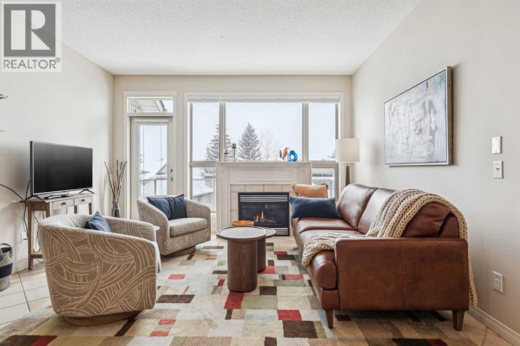 245 Springbank Terrace SW, Calgary, Alberta  T3H 4S8 - Photo 2 - A2299676