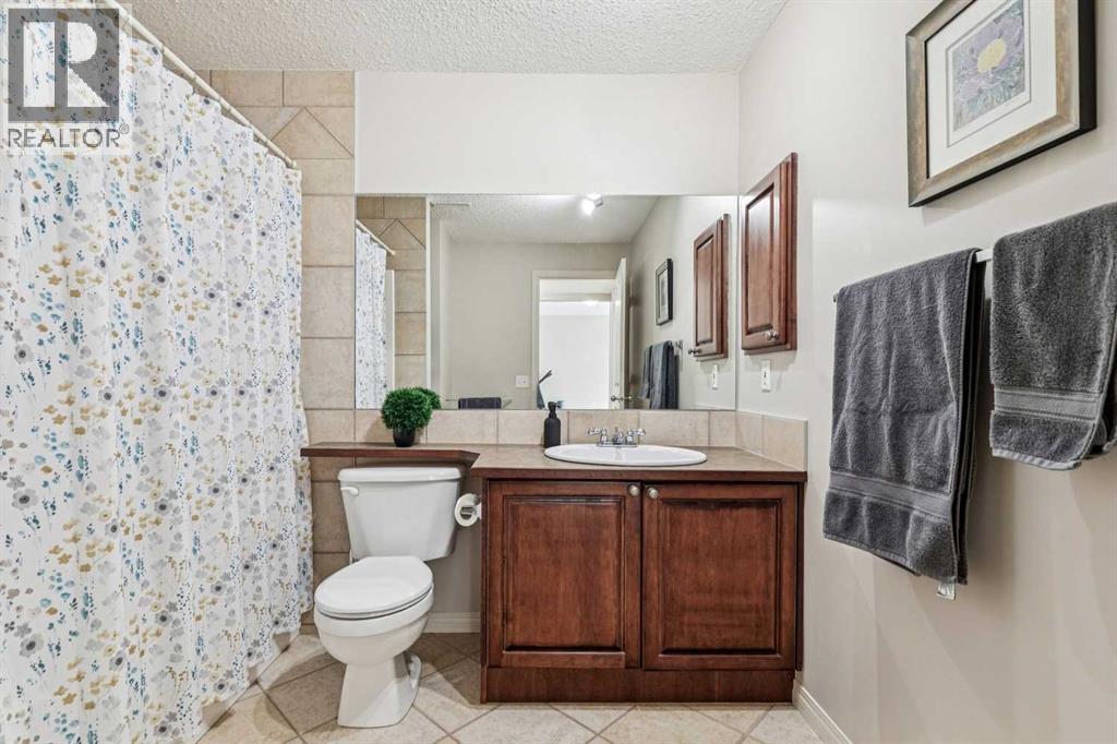 245 Springbank Terrace SW, Calgary, Alberta  T3H 4S8 - Photo 24 - A2299676