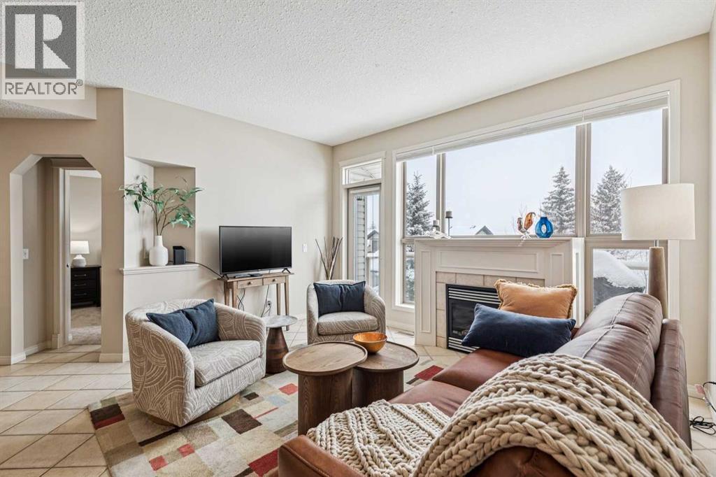 245 Springbank Terrace SW, Calgary, Alberta  T3H 4S8 - Photo 5 - A2299676