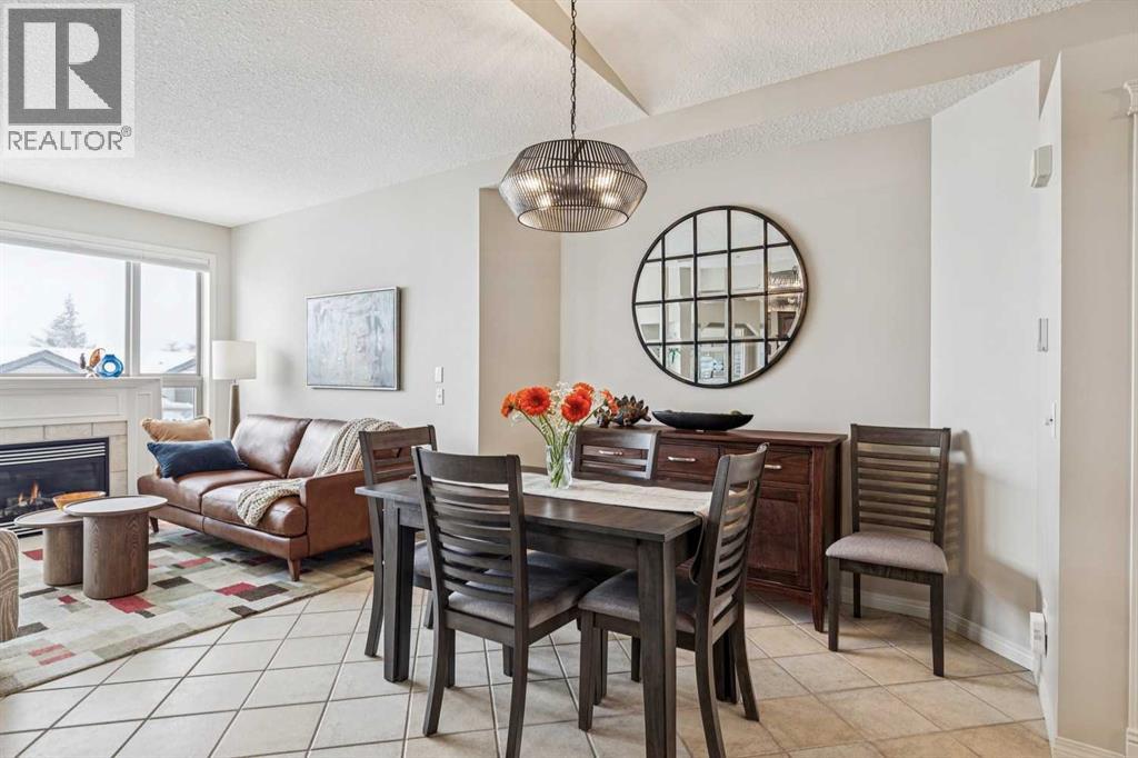 245 Springbank Terrace SW, Calgary, Alberta  T3H 4S8 - Photo 7 - A2299676