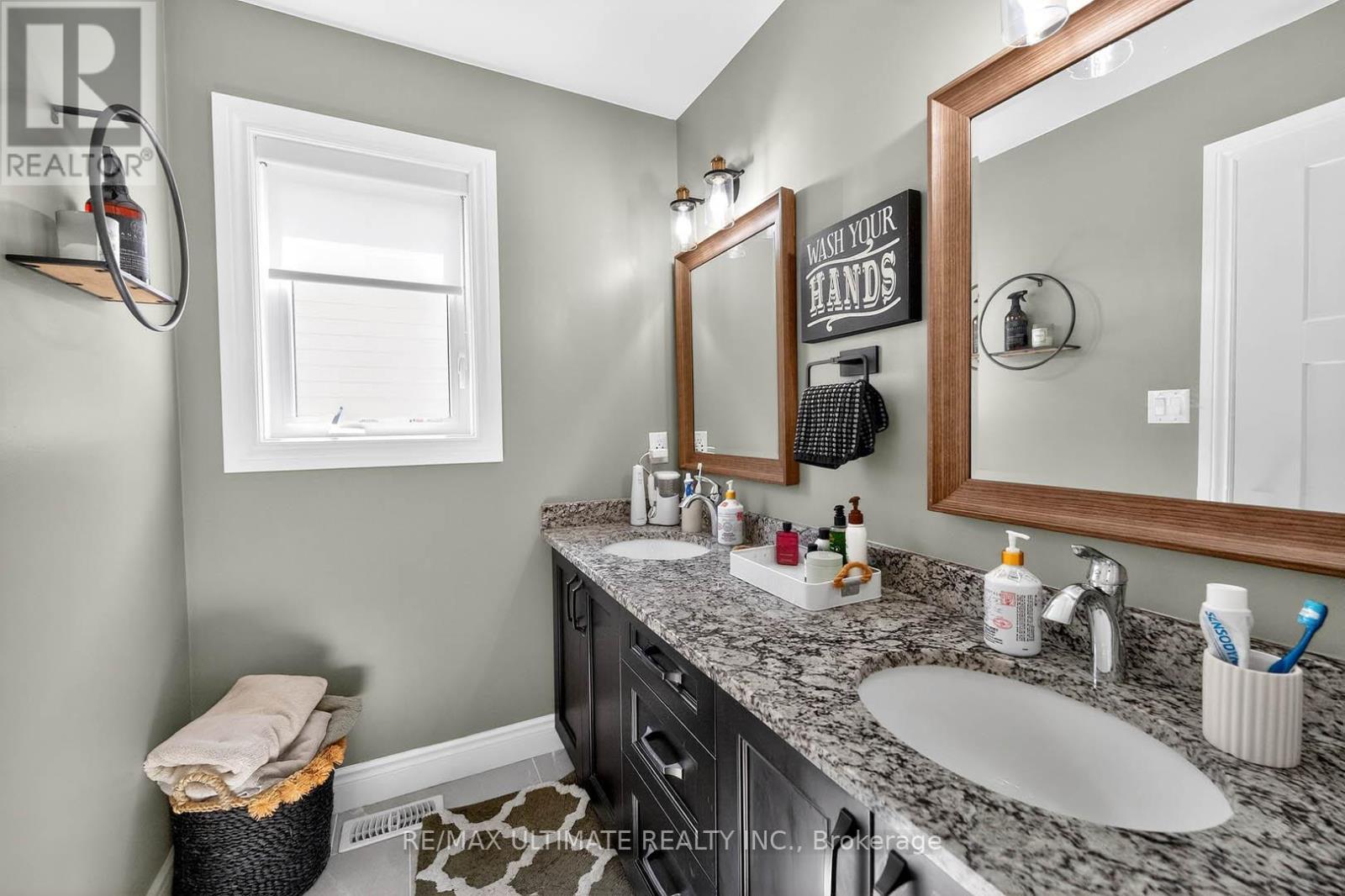 67 Beauchamp Drive N, Cambridge, Ontario  N1S 0A2 - Photo 32 - X12980206