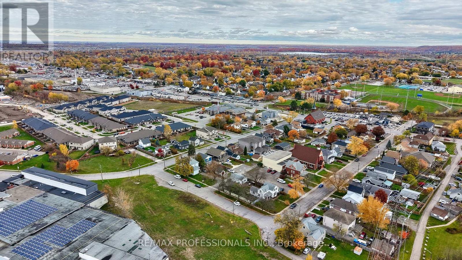 Apartment B - 27 Oakdale Avenue, St. Catharines (Oakdale), Ontario  L2P 2B8 - Photo 17 - X12980280