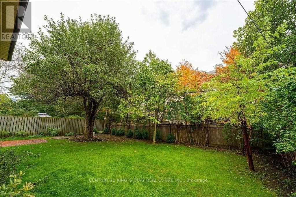 7 Ennismore Place, Toronto, Ontario  M2J 1Z9 - Photo 15 - C12860874