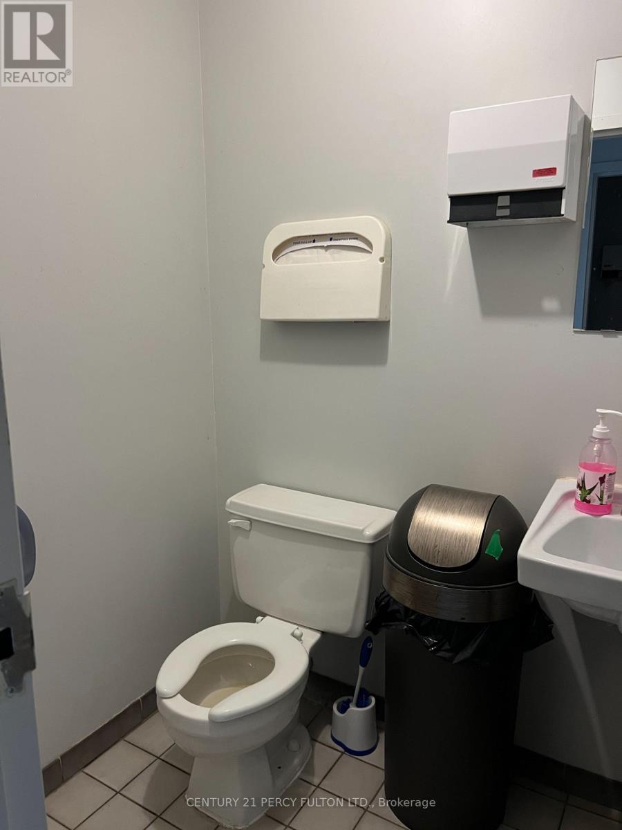 100 - 230 Eddystone Avenue, Toronto, Ontario  M3N 1H7 - Photo 24 - W12972526