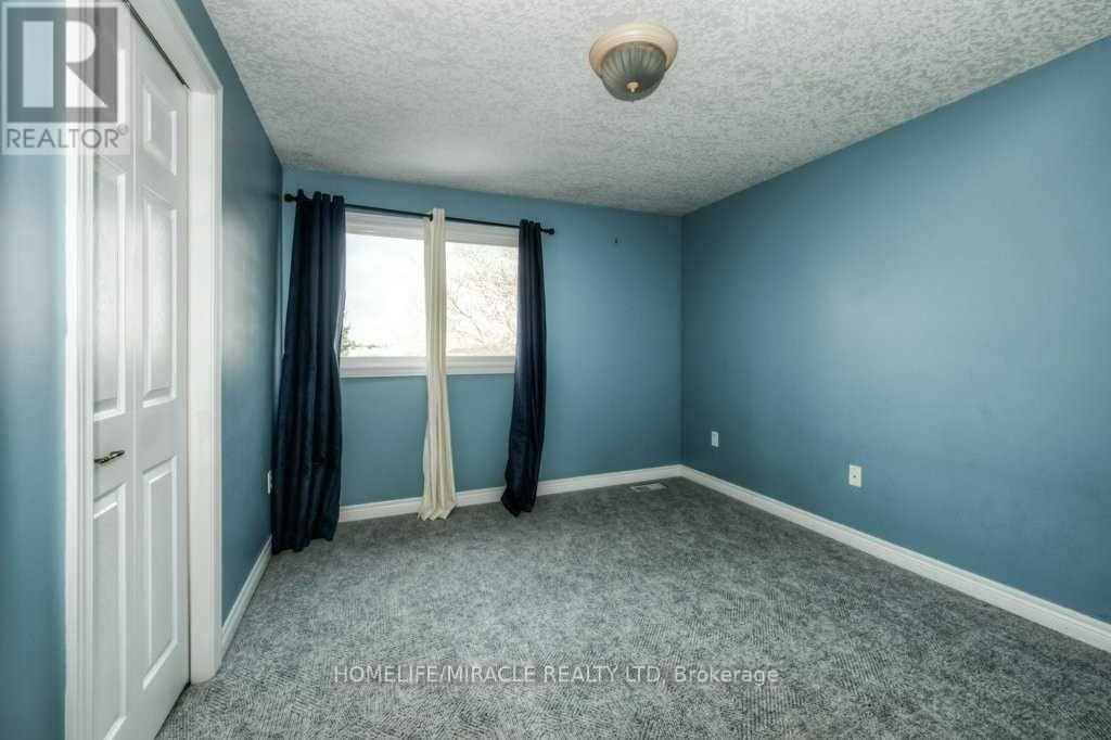 84 Crawford Crescent, Cambridge, Ontario  N1T 1X6 - Photo 12 - X12980142