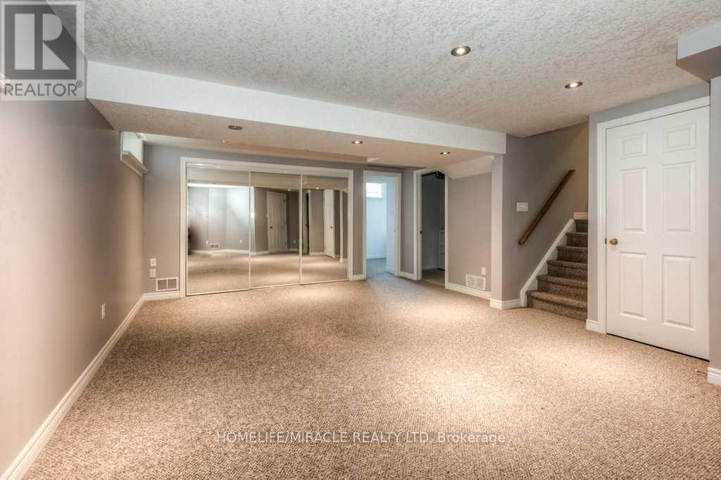 84 Crawford Crescent, Cambridge, Ontario  N1T 1X6 - Photo 18 - X12980142