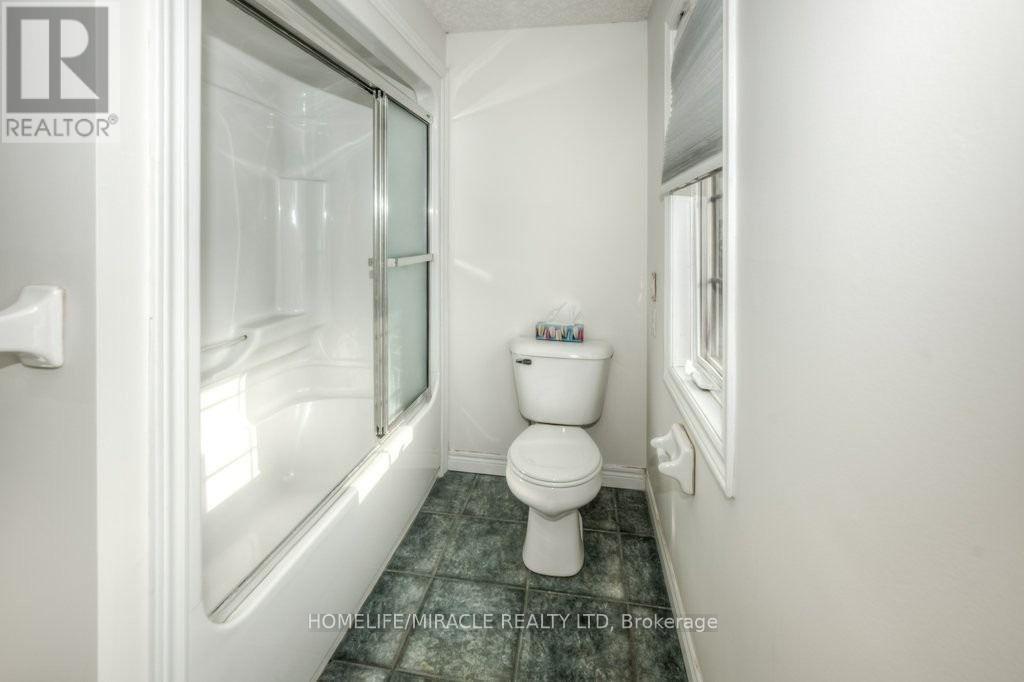 84 Crawford Crescent, Cambridge, Ontario  N1T 1X6 - Photo 8 - X12980142