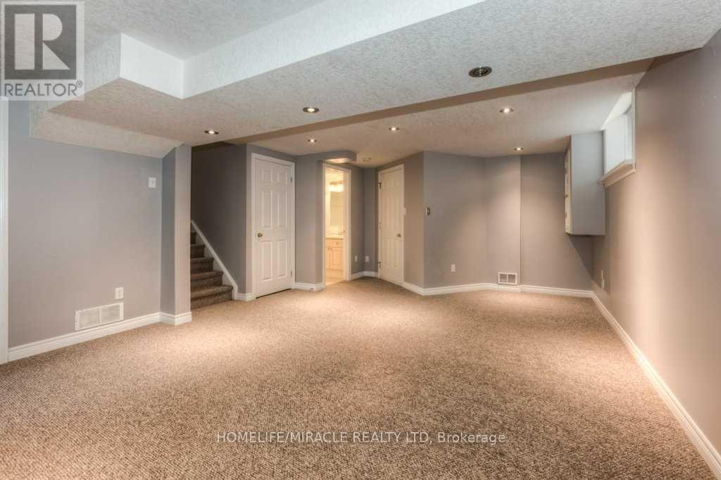 84 Crawford Crescent, Cambridge, Ontario  N1T 1X6 - Photo 17 - X12980142