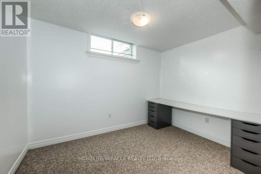 84 Crawford Crescent, Cambridge, Ontario  N1T 1X6 - Photo 7 - X12980142