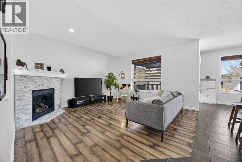 340 Prestwick Terrace Se, Calgary, Alberta  T2Z 0H4 - Photo 2 - A2290727
