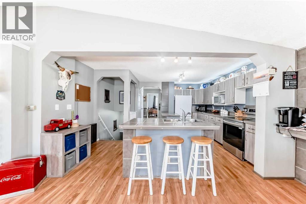 225019 Range Road 254, Rural Wheatland County, Alberta  T1P 0T1 - Photo 2 - A2299014