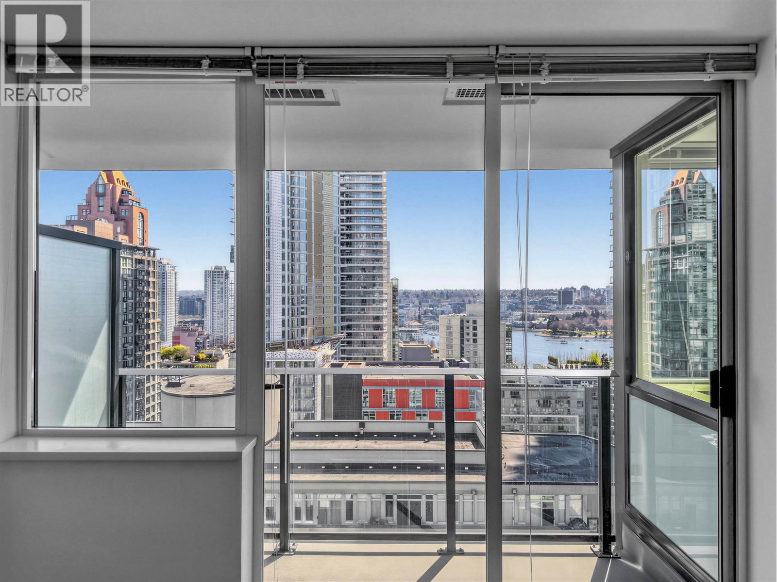 1705 1325 Rolston Street, Vancouver, British Columbia  V6B 0M2 - Photo 2 - R3109605