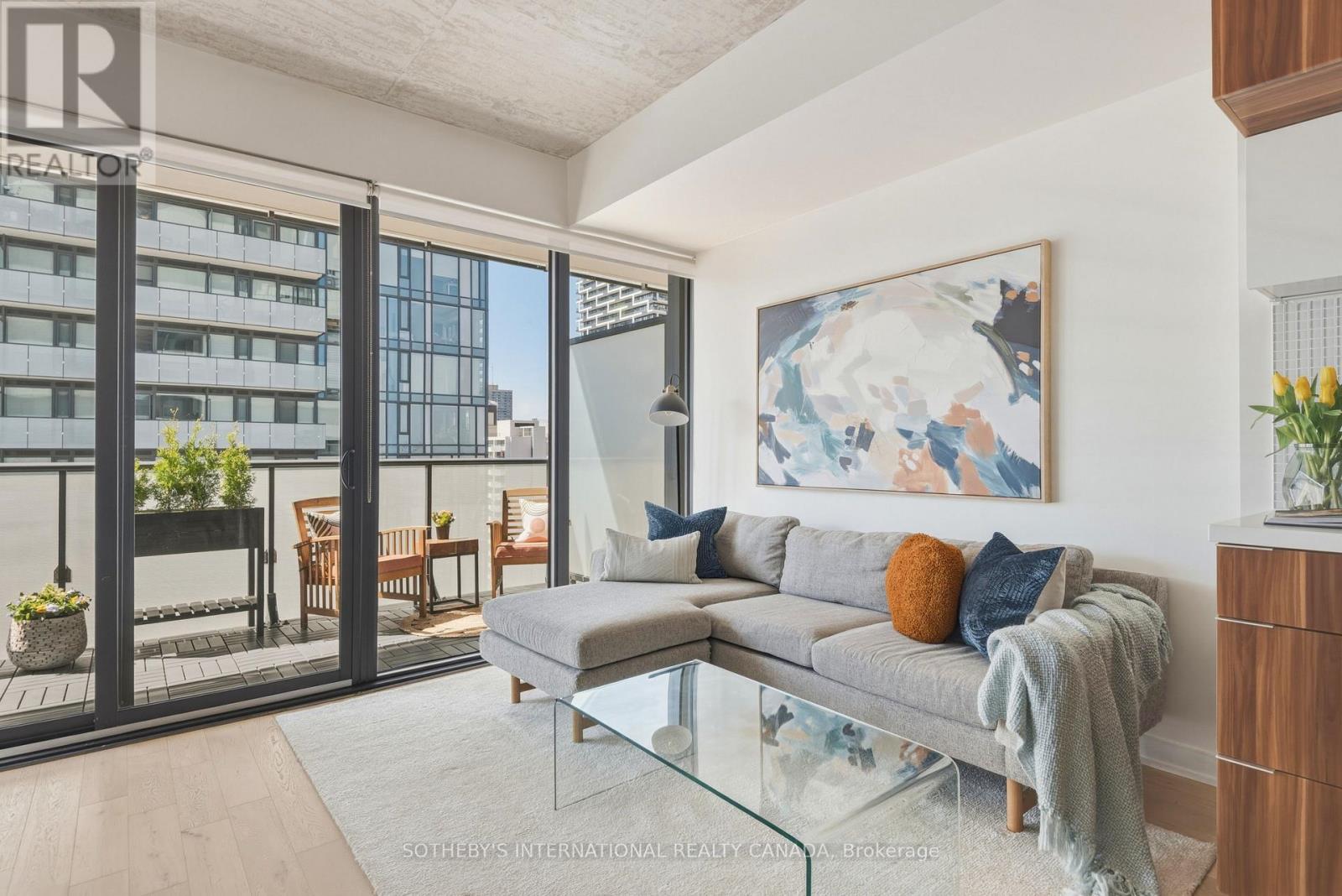 1101 - 185 Roehampton Avenue, Toronto, Ontario  M4C 0C6 - Photo 11 - C12979262