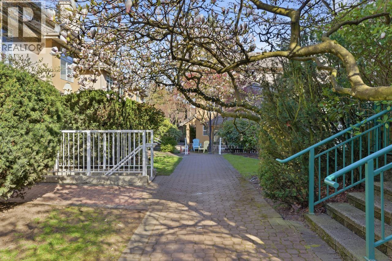 20 3428 Adanac Street, Vancouver, British Columbia  V5K 5H5 - Photo 3 - R3109632