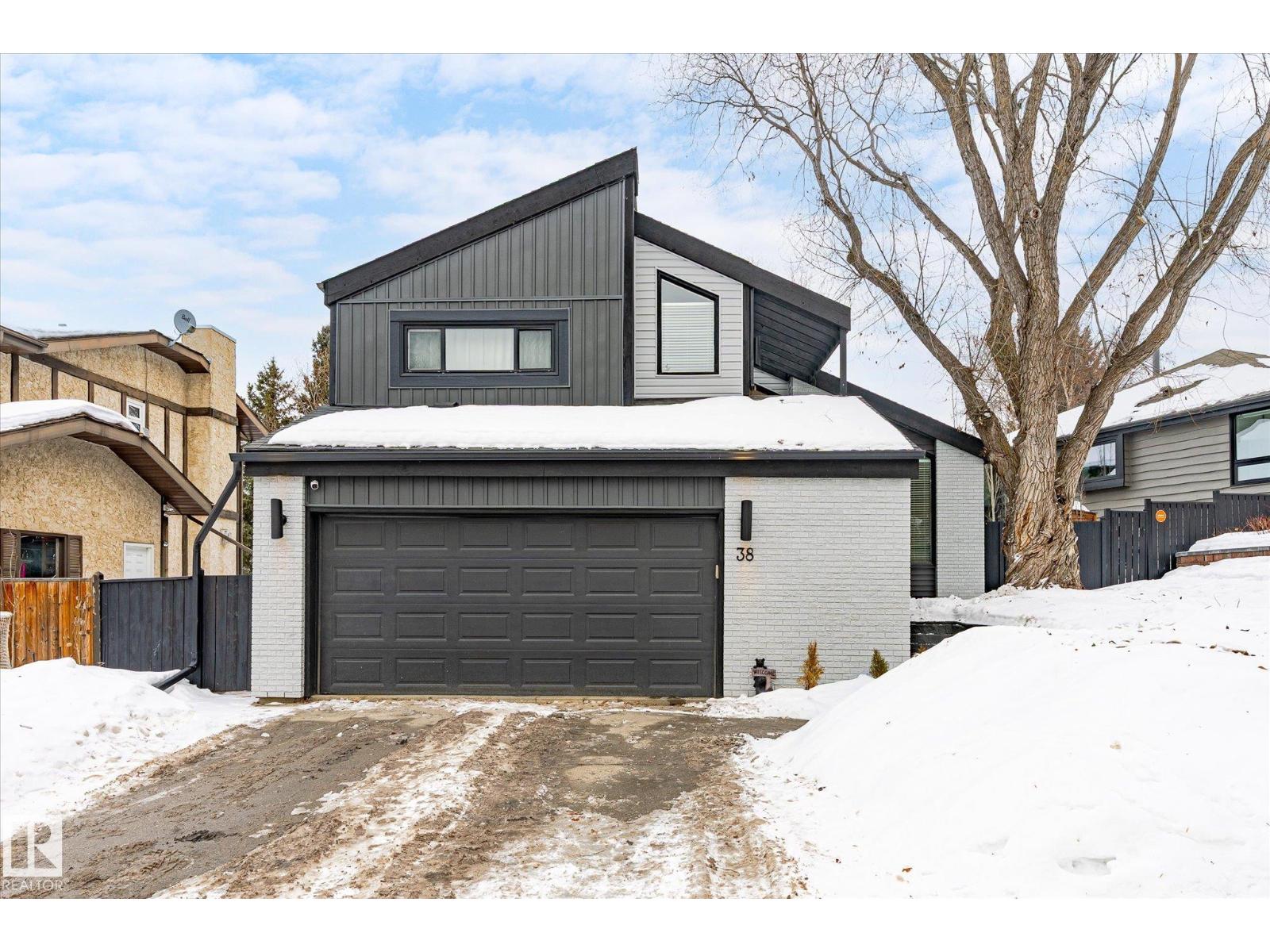 38 Woodcrest Av, St. Albert, Alberta  T8N 3H5 - Photo 1 - E4481435