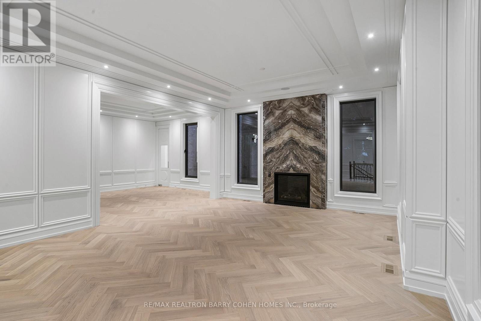 27 Penwood Crescent, Toronto, Ontario  M3B 3B1 - Photo 8 - C12980320