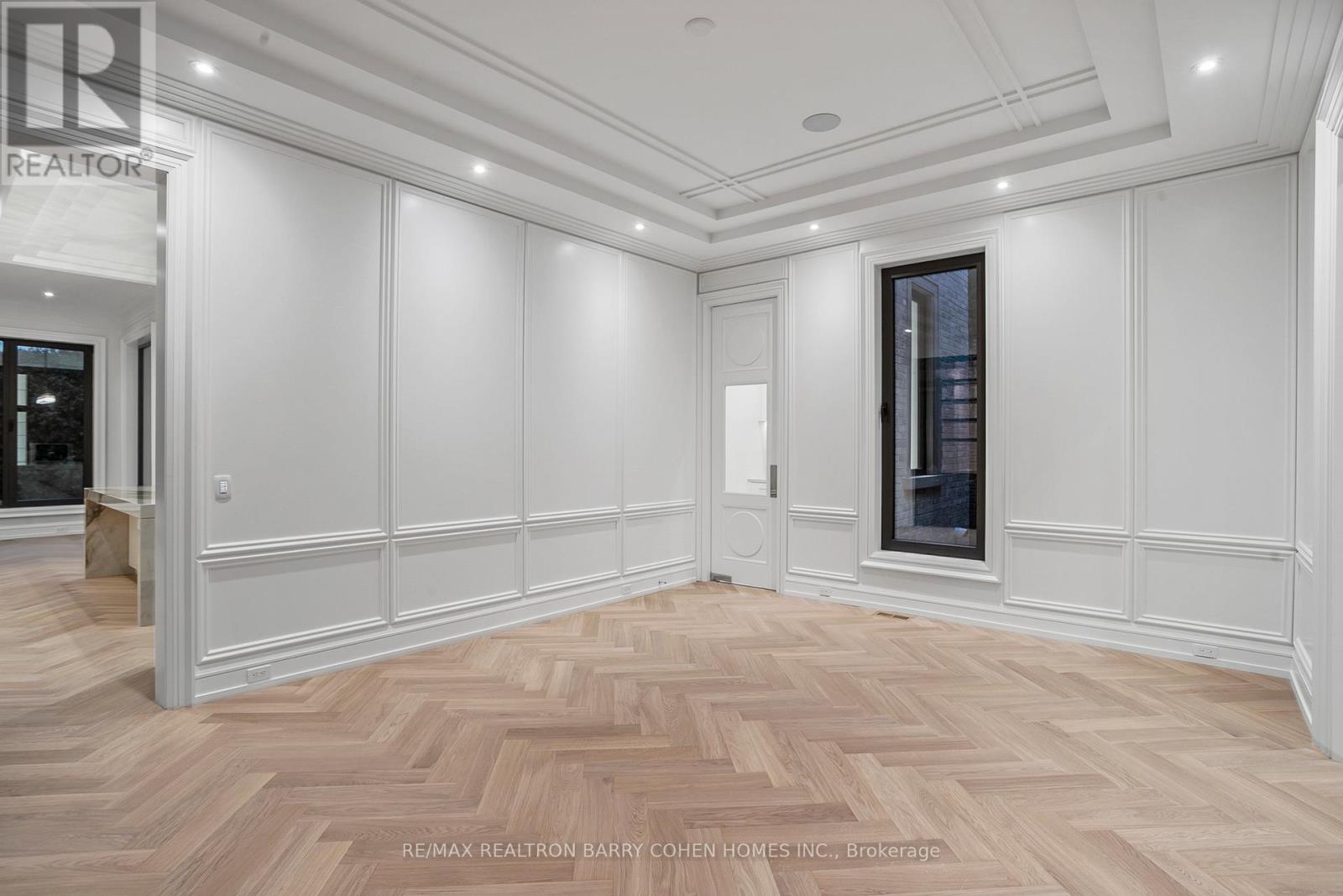 27 Penwood Crescent, Toronto, Ontario  M3B 3B1 - Photo 9 - C12980320