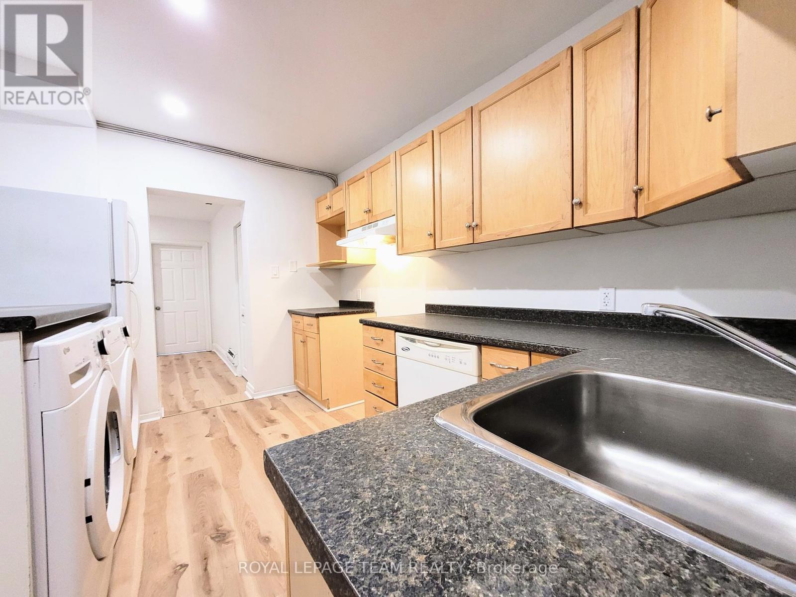 147 St Andrew Street, Ottawa, Ontario  K1N 5G3 - Photo 10 - X12980334