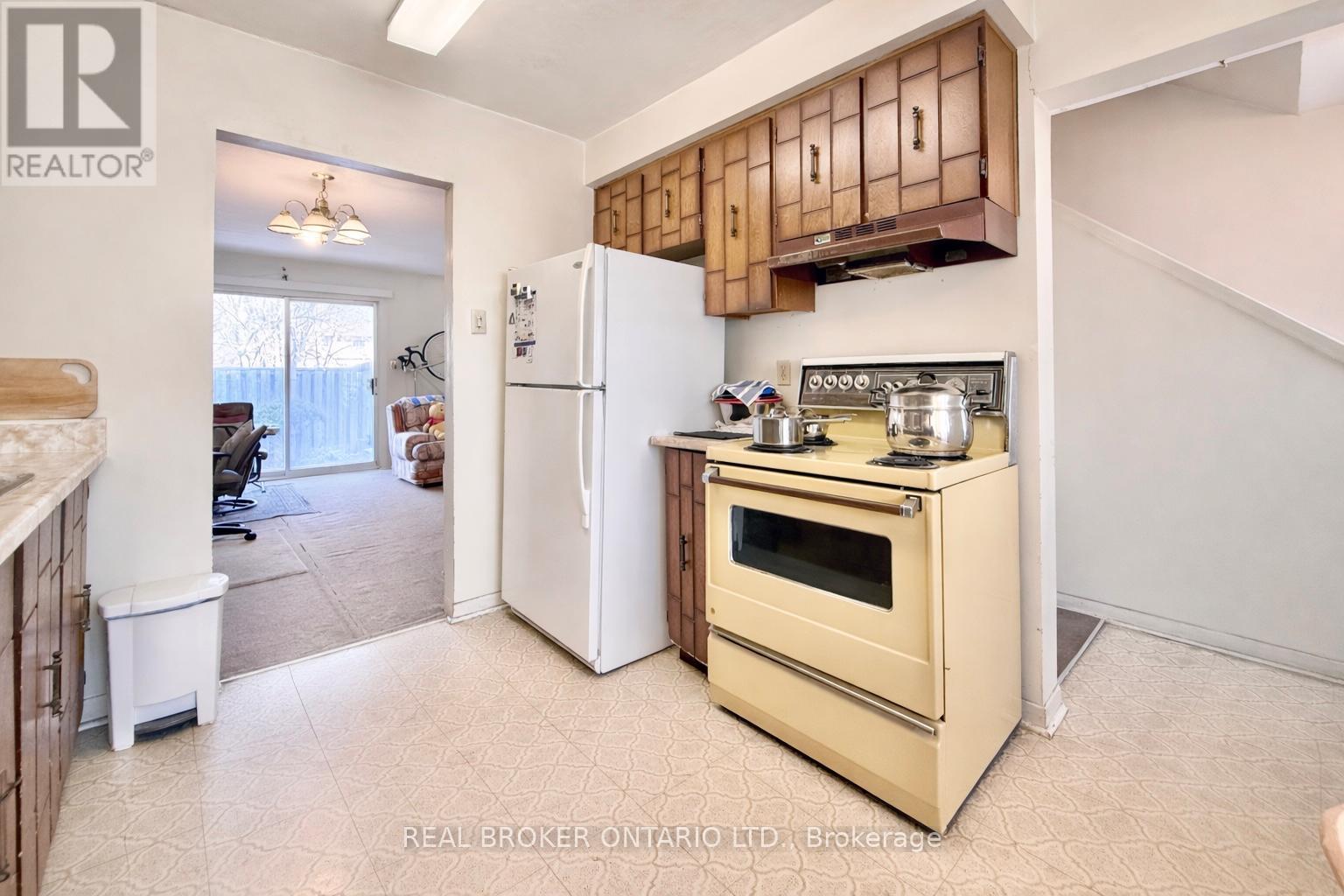 70 - 20 Brookmill Boulevard, Toronto, Ontario  M1W 2Y5 - Photo 10 - E12980342