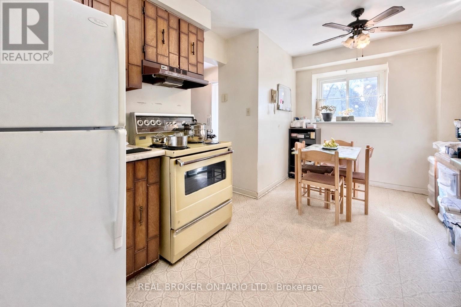 70 - 20 Brookmill Boulevard, Toronto, Ontario  M1W 2Y5 - Photo 12 - E12980342