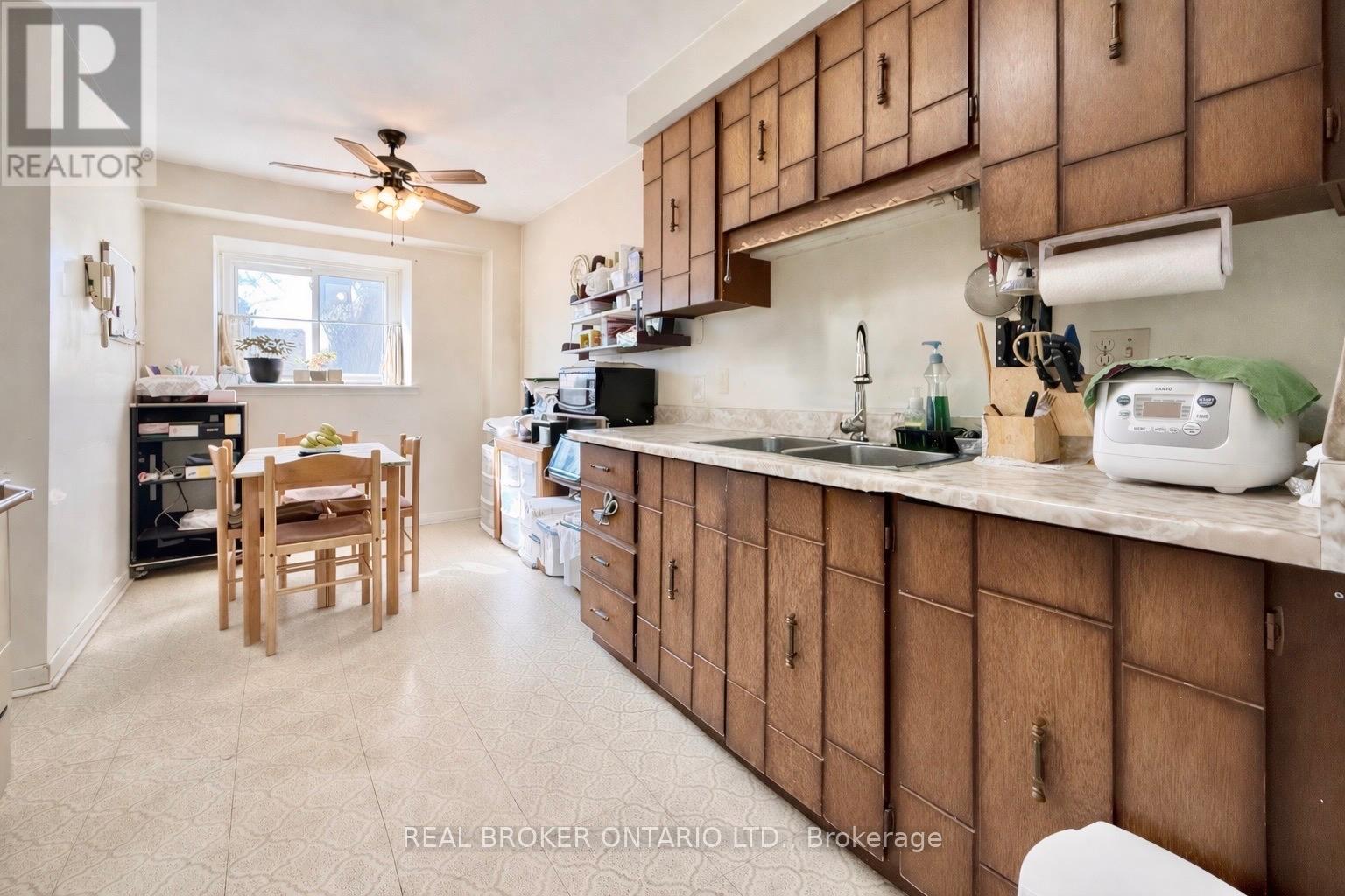 70 - 20 Brookmill Boulevard, Toronto, Ontario  M1W 2Y5 - Photo 9 - E12980342