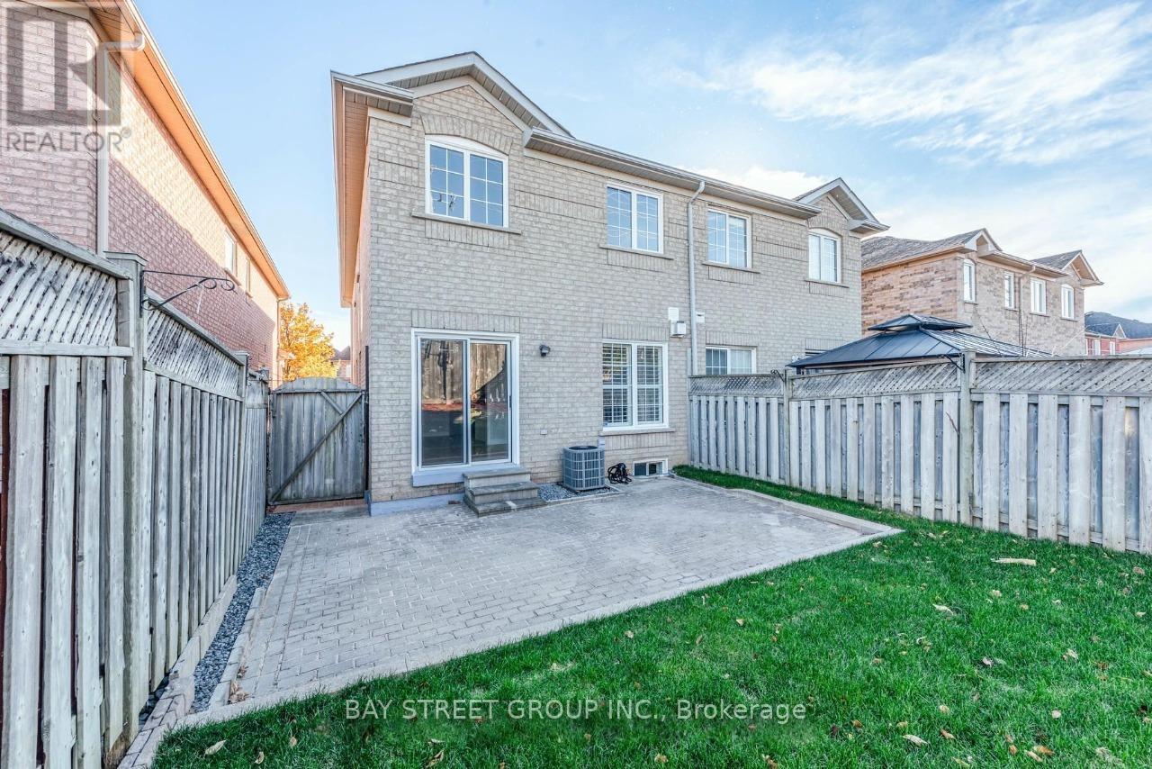 130 Royal Appian Crescent, Vaughan, Ontario  L4K 5L7 - Photo 23 - N12980328