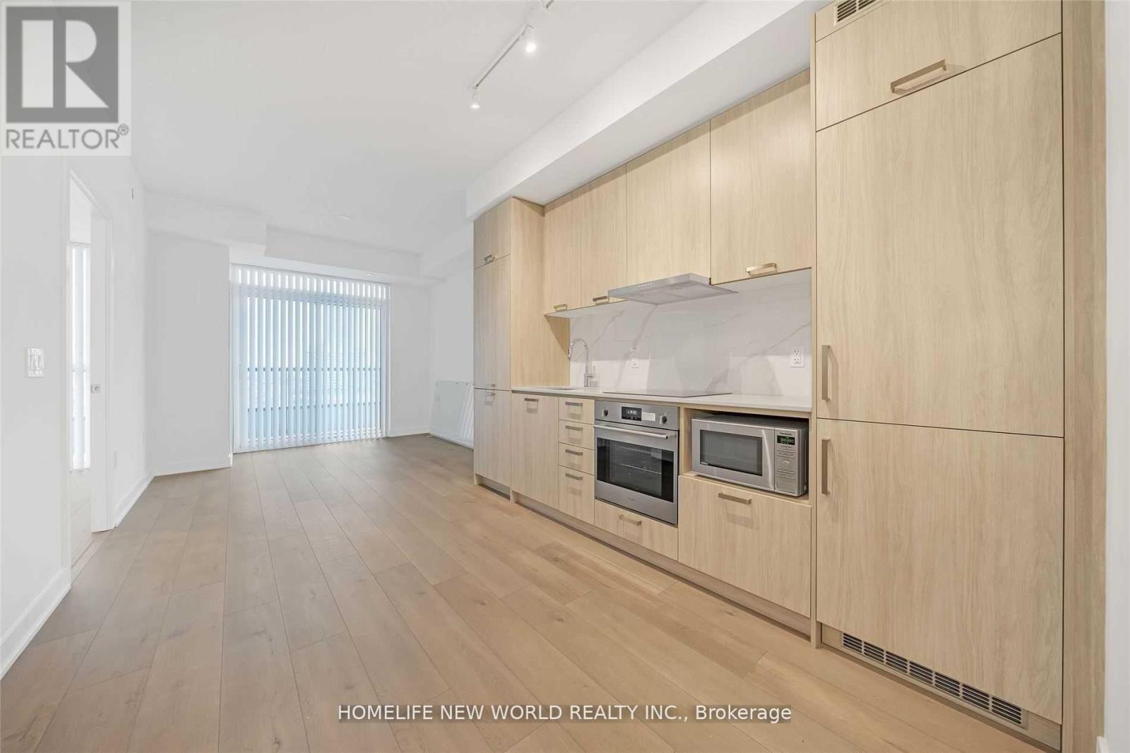 1511 - 10 Honeycrisp Crescent, Vaughan, Ontario  L4K 0M7 - Photo 2 - N12980350